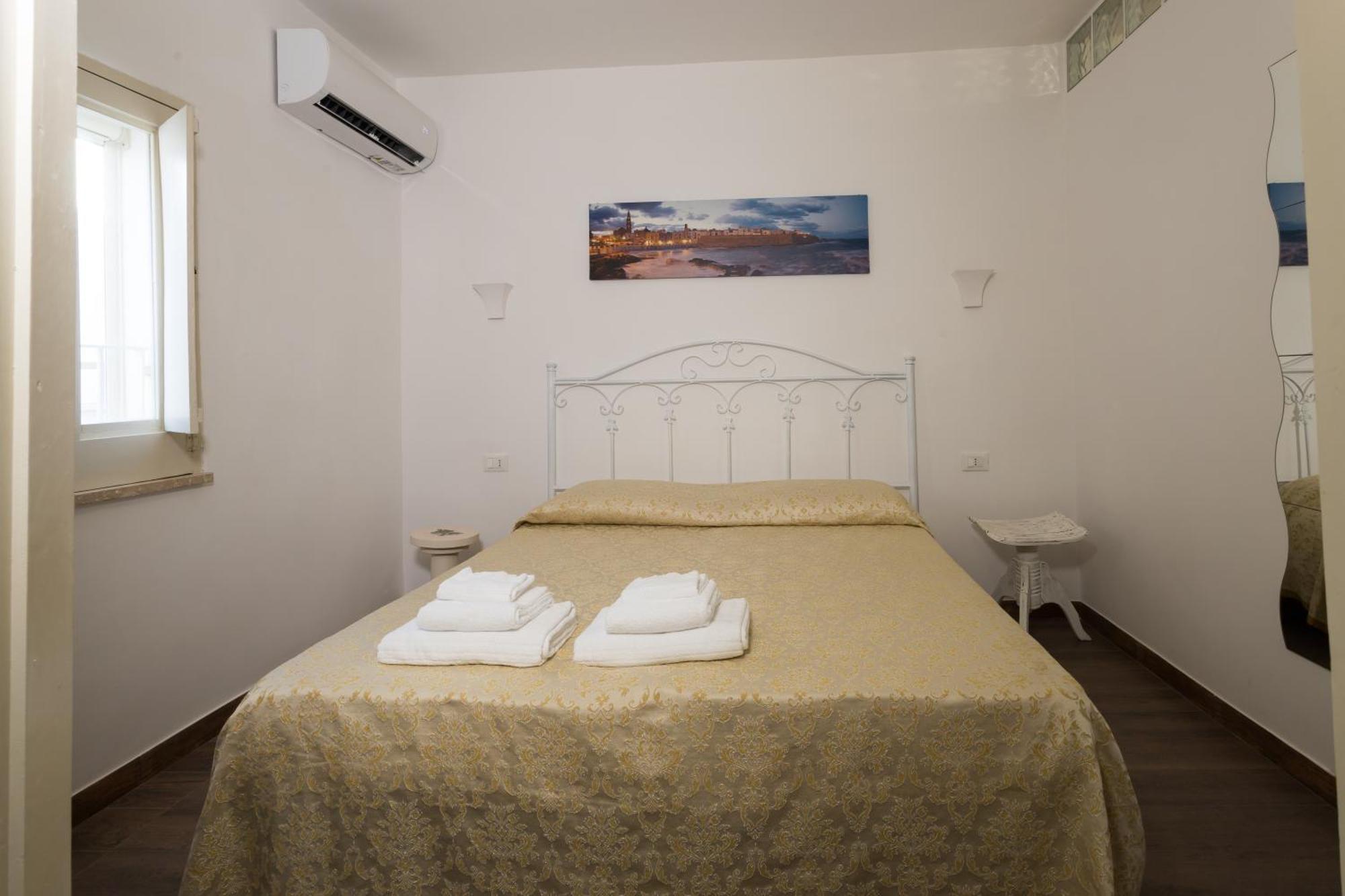 Sotto Il Campanile Apartment Monopoli Exterior photo